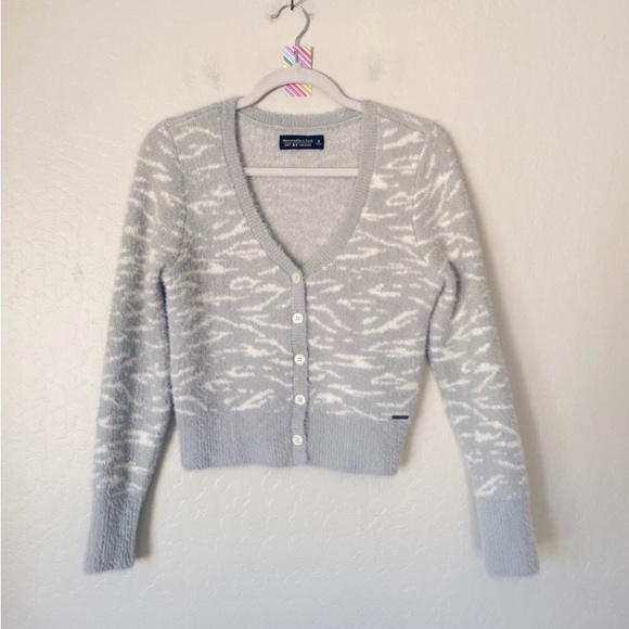 Abercrombie & Fitch Sweaters - Abercrombie & Fitch Gray White Tiger Stripe Fuzzy Soft Cardigan Size Small